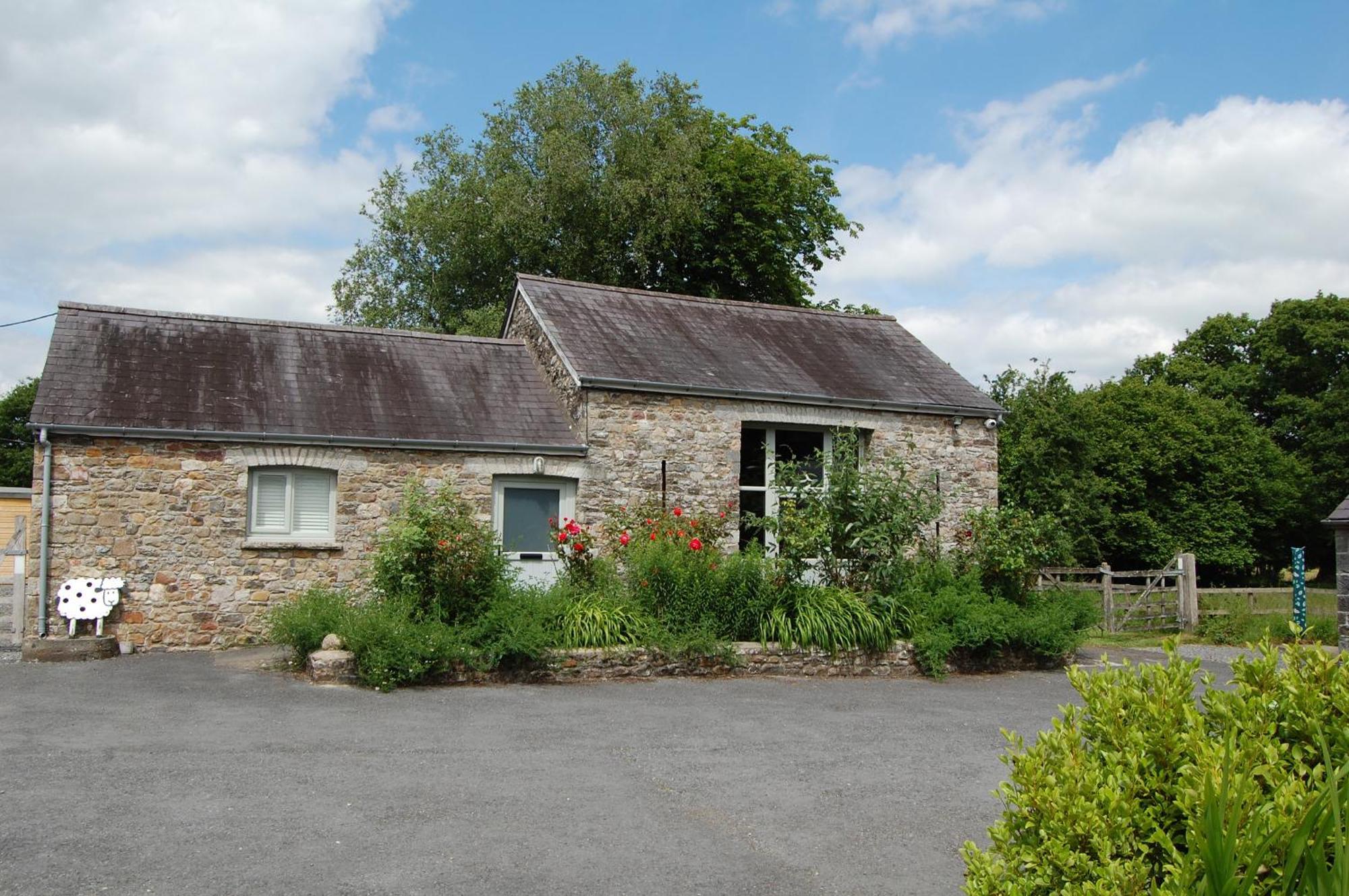 Dinefwr Cottage Carmarthen Exteriér fotografie
